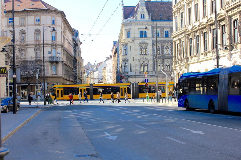 Lux Apartman Leilighet Budapest Eksteriør bilde